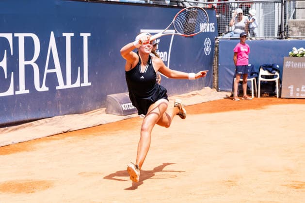 TENNIS - WTA, Tennis Damen Generali Open Ladies Kitzbuehel KITZBUEHEL,AUSTRIA,17.JUL.26 - TENNIS - WTA Tour, Generali Open Ladies Kitzbuehel. Image shows Jeline Vandromme (BEL).  GEPAxpictures xJulioxArellano
