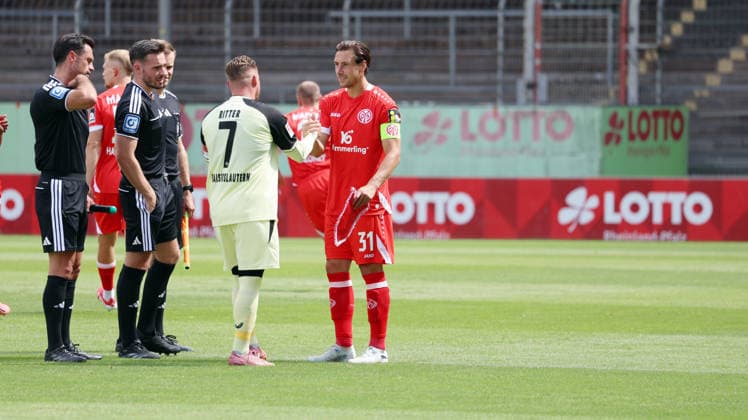 17.07.2026, xrekx, Fussball Testspiel, FSV Mainz 05 - 1.FC Kaiserslautern v.l. Marlon Ritter (1.FC Kaiserslautern) Dominik Kohr (1. FSV Mainz 05) (DFL DFB REGULATIONS PROHIBIT ANY USE OF PHOTOGRAPHS as IMAGE SEQUENCES and or QUASI-VIDEO) Mainz *** July 17, 2026, xrekx, Soccer Friendly Match, FSV Mainz 05 vs. 1. FC Kaiserslautern: Marlon Ritter (1. FC Kaiserslautern) vs. Dominik Kohr (FSV Mainz 05). DFL and DFB regulations prohibit any use of photographs as image sequences and or quasi-video. Mainz