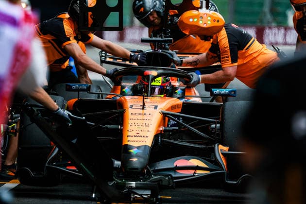 F1 - BELGIAN GRAND PRIX 2026 PIASTRI Oscar (aus), McLaren F1 Team MCL40, portrait pitstop mechanic, mecanicien, mechanics during the Formula 1 Belgian Grand Prix 2026, 10th round of the 2026 Formula One World Championship, WM, Weltmeisterschaft from July 17 to 19, 2026 on the Circuit de Spa-Francorchamps, in Stavelot, Belgium - StavelotBelgium  Copyright: xFLORENTxGOODENx