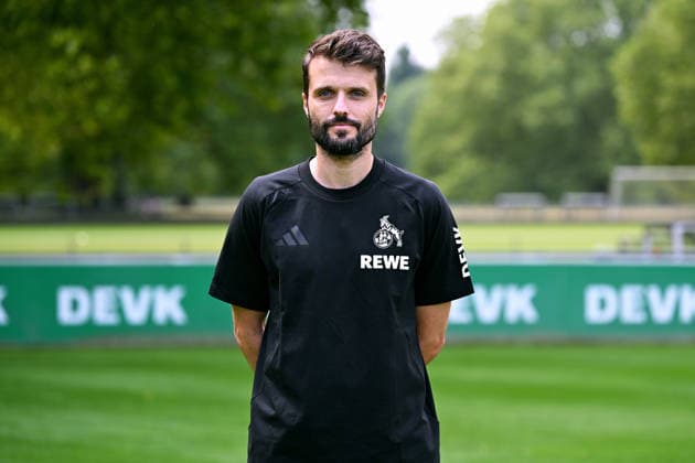 Leif Frach (Reha- und Athletiktrianer); 1. FC Köln; 1.BL, Porträttermin 2026 2027 *** Leif Frach, Rehabilitation and Athletic Trainer for 1. FC Köln (Bundesliga 1), Photo Shoot 2026–2027