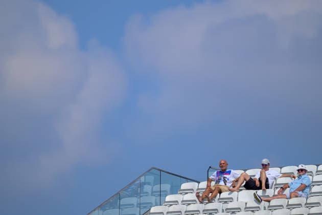 LONDON, ENGLAND JULY 17 - Spectators on watching game play during the Women’s Vitality Blast Finals Day game between Hampshire Hawks Women and Durham Women at Kia Oval on July 17, 2026 in London , England . (Photo by Keeran Marquis Sports Press Photo)  Copyright: xKeeranxMarquis SPPx Sportspressphoto_SPR192257