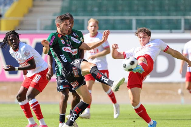 SOCCER - Ried vs Essen, test match RIED,AUSTRIA,17.JUL.26 - SOCCER - ADMIRAL Bundesliga, 3. Liga, SV Ried vs Rot Weiss Essen, test match. Image shows Ante Bajic (Ried) and Max Geschwill (Essen).  GEPAxpictures xMathiasxMandl