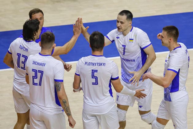 WomenÕs Volleyball Nations League - Belgrade 2026 Players of Ukraine react during the MenÕs Volleyball Nations League Pool 7 match between Turkiye and Ukraine at Belgrade Arena on July 17, 2026 in Belgrade, Serbia. Belgrade Serbia Copyright: xSrdjanxStevanovicx x