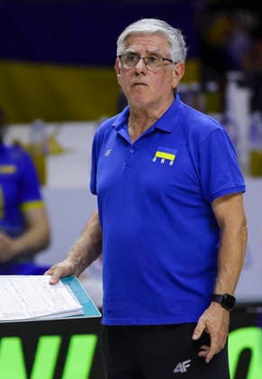 WomenÕs Volleyball Nations League - Belgrade 2026 Ukraine s head coach Raul Lucio Lozano react during the MenÕs Volleyball Nations League Pool 7 match between Turkiye and Ukraine at Belgrade Arena on July 17, 2026 in Belgrade, Serbia. Belgrade Serbia Copyright: xSrdjanxStevanovicx x