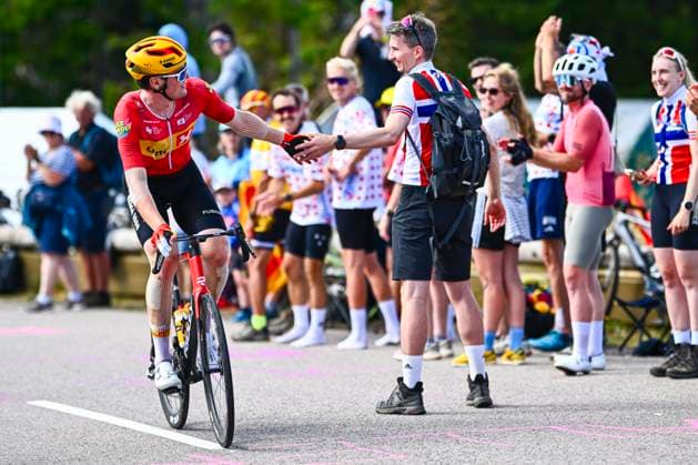 Tour de France 2026 Stage 13 BELFORT, FRANCE - JULY 17 : Waerenskjold Soren (NOR) of Uno-X Mobility with fans during stage 13 of the 113rd edition of Tour de France an UCI World Tour 2.UWT cycling road race stage for Men Elite of 205 km with start in Dole and finish in Belfort on July 17, 2026 in Belfort, France, 17 07 2026 Belfort France  Copyright: xGvgx