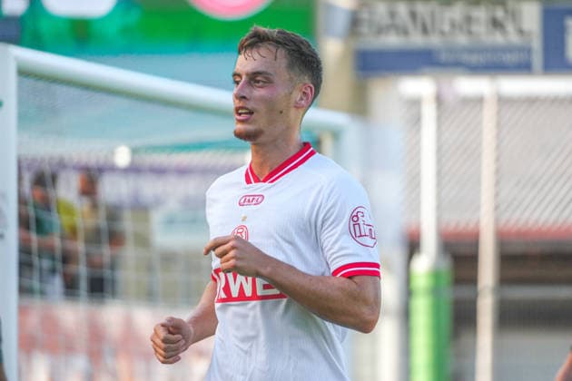 Fussball Österreich - 17.07.2026 - Internationales Testspiel - SV Oberbank Ried vs. Rot Weiss Essen - BWT x Oberösterreichische Arena (Ried, Österreich): Marvin Obuz (Rot Weiss Essen) *** Soccer Austria July 17, 2026 International Friendly: SV Oberbank Ried vs. Rot Weiss Essen BWT x Oberösterreichische Arena, Ried, Austria Marvin Obuz Rot Weiss Essen Copyright: xLukasxBierederx