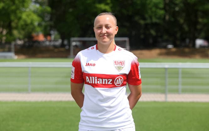 BAU Stuttgart , Leonie Schetter; VfB Stuttgart Frauen ; 1.BL Frauen, Porträttermin 2026 2027, *** BAU Stuttgart, Leonie Schetter, VfB Stuttgart Women s 1st Team (Women s Bundesliga), Photo Shoot 2026–2027,