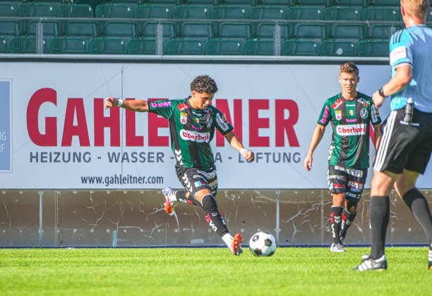 Fussball Österreich - 17.07.2026 - Internationales Testspiel - SV Oberbank Ried vs. Rot Weiss Essen - BWT x Oberösterreichische Arena (Ried, Österreich): Jussef Nasrawe (SV Ried) *** Soccer Austria July 17, 2026 International Friendly: SV Oberbank Ried vs. Rot Weiss Essen BWT at the Oberösterreichische Arena in Ried, Austria Jussef Nasrawe SV Ried Copyright: xLukasxBierederx