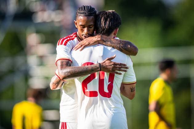 VLAARDINGEN , 17-07-2026 , Sportpark CWO-Nieuwelantpark , season 2026 2027, Dutch preseason friendly football , Match between Olympiakos and Fortuna Sittard , picture shows Olympiakos Piraeus player Joao Pedro Ferreira Da Silva scores the 1-0 and celebrate his goal with Olympiakos Piraeus player Andre Luiz Ignacio Da Silva Olympiakos - Fortuna Sittard (friendly)  x205075679x Copyright: