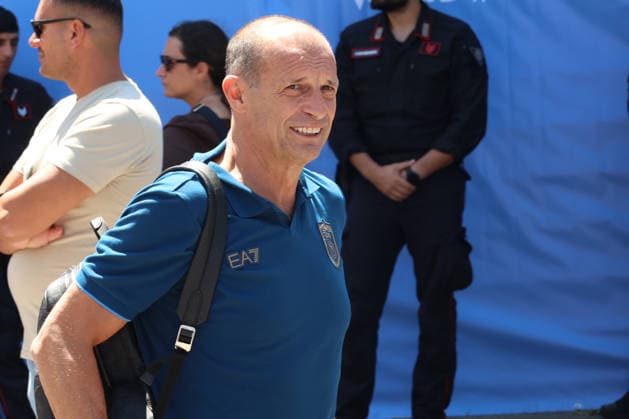 July 17, 2026, Dimaro Folgarida, Trento, Italy: Arriving a training session on Day of the preseason camp of SSC Napoli at stadio Carciato in Dimaro Folgarida, Trento, Italy, on July 17, 2025. SSC Napoli Training Camp -  - ZUMAl131 20260717_zsp_l131_004 Copyright: xCiroxDexLucax