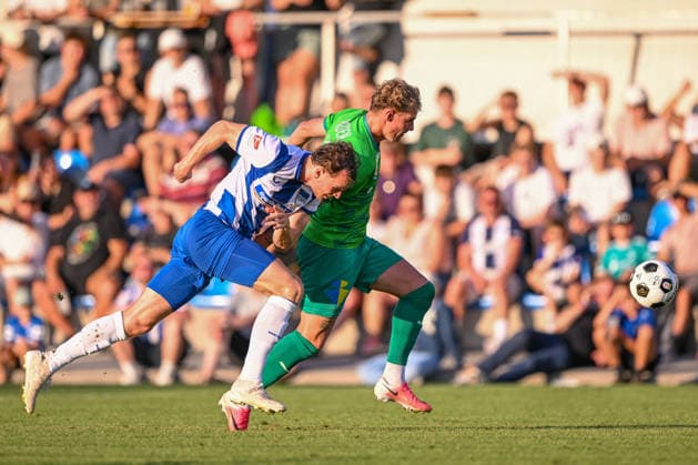 SOCCER - Wattens vs Hertha, test match KUNDL,AUSTRIA,17.JUL.26 - SOCCER - ADMIRAL Bundesliga, 2. DFL, 2. Deutsche Bundesliga, WSG Tirol vs Hertha BSC Berlin, test match. Image shows Pascal Klemens (Hertha) and Nikolai Baden Frederiksen (Wattens).  GEPAxpictures xDanielxSchoenherr