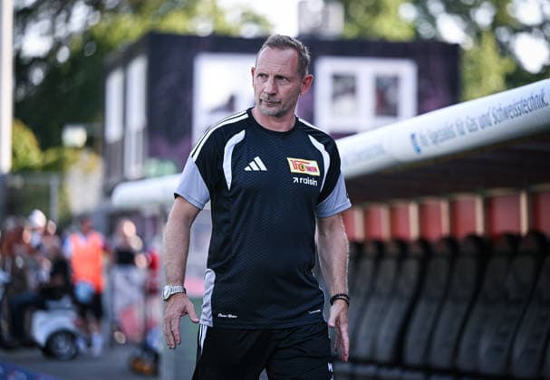 Fussball 1. Bundesliga 2026 2027 Testspiel 17.07.2026 FC Winterthur - 1.FC Union Berlin Trainer Mauro Lustrinelli (1.FC Union Berlin) *** Soccer, Bundesliga 1, 2026–2027, Friendly Match, July 17, 2026, FC Winterthur vs. FC Union Berlin, Coach Mauro Lustrinelli, FC Union Berlin