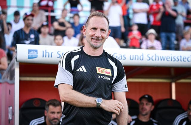 Fussball 1. Bundesliga 2026 2027 Testspiel 17.07.2026 FC Winterthur - 1.FC Union Berlin Trainer Mauro Lustrinelli (1.FC Union Berlin) *** Soccer, Bundesliga 1, 2026–2027, Friendly Match, July 17, 2026, FC Winterthur vs. FC Union Berlin, Coach Mauro Lustrinelli, FC Union Berlin