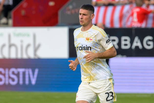 im Bild v.l.: Andrej Ilic ( 23,Union Berlin), CH, Winterthur, Fussball, Testspiel, FC Winterthur vs 1. FC Union Berlin, 17.07.2026, DFB DFL REGULATIONS PROHIBIT ANY USE OF PHOTOGRAPHS AS IMAGE SEQUENCES AND OR QUASI-VIDEO, *** In the photo, from left: Andrej Ilic, 23, Union Berlin, CH, Winterthur, soccer, friendly match, FC Winterthur vs. 1. FC Union Berlin, July 17, 2026, DFB and DFL regulations prohibit any use of photographs as image sequences and or quasi-video, Copyright: HMBxMedia UwexKoch