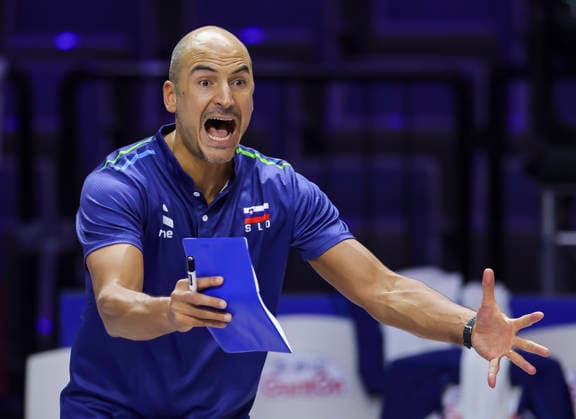 WomenÕs Volleyball Nations League - Belgrade 2026 Slovenia s head coach Fabio Soli reacts during the MenÕs Volleyball Nations League Pool 7 match between Iran and Slovenia at Belgrade Arena on July 17, 2026 in Belgrade, Serbia. Belgrade Serbia Copyright: xSrdjanxStevanovicx x