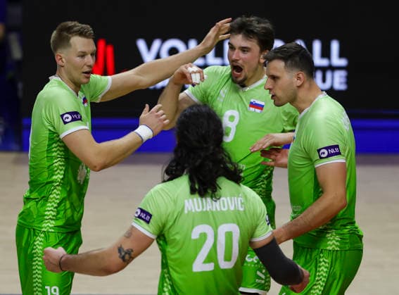 WomenÕs Volleyball Nations League - Belgrade 2026 Players of Slovenia react during the MenÕs Volleyball Nations League Pool 7 match between Iran and Slovenia at Belgrade Arena on July 17, 2026 in Belgrade, Serbia. Belgrade Serbia Copyright: xSrdjanxStevanovicx x