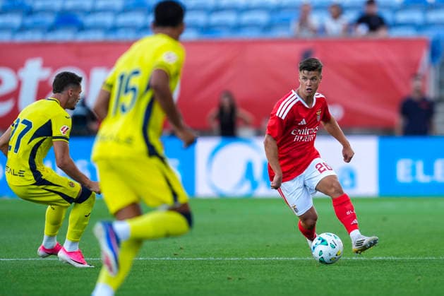 July 17, 2026, Faro, Algare, Portugal: Dahl of SL Benfica in action during a Pre-Season friendly football match played between SL Benfica and Villarreal CF at Estadio Algarve on July 17, 2026 in Faro, Portugal Faro Portugal - ZUMAa181 20260717_zaa_a181_022 Copyright: xJoaquinxCorcherox