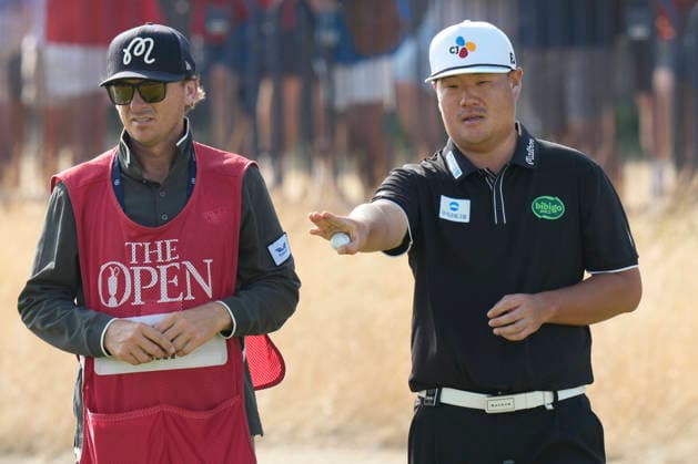 SOUTHPORT, ENGLAND - JULY 17: Sungjae Im (KOR) gestures on the 18th green during Round 2 of the 154th Open Championship at the Royal Birkdale Golf Club, Southport on July 17, 2026 in Merseyside, England The 154th British Open Championship