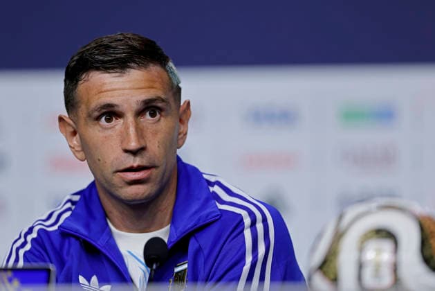 July 17, 2026, New York, New York, United States: Goalkeeper Emiliano Martinez of Argentina speaks during the press conference, PK, Pressekonferenz of Argentina two days ahead of the FIFA World Cup, WM, Weltmeisterschaft, Fussball 2026 final match between Spain and Argentina at Javits Center in New York, United States on July 17, 2026. Photo: DiaEsportivo FIFA World Cup 2026, Argentina Press Conference, New York, United States  - ZUMAh208 20260717_zsp_h208_022 Copyright: xHeulerxAndreyx