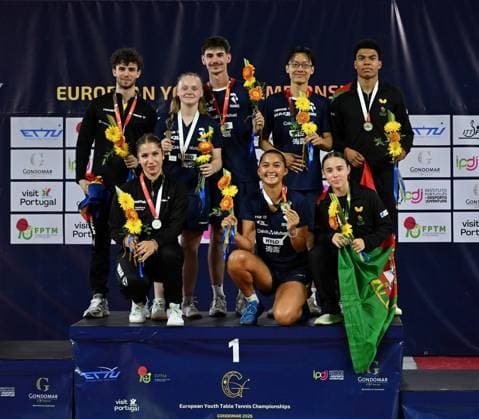 U19 Podium all together EYC-2026-1707-1976 2026 European Youth Table tennis, Tischtennis Championships in Multiusos de Gondomar in Gondomar, Portugal U19 Podium all together EYC-2026-1707-1976 - 17th of July 2026 at the European Youth Table Tennis Championships U15 and U19 in Gondomar, district of Porto, Portugal (Photo by Manfred Schillings) Gondomar Multiusos de Gondomar Portugal *** U19 Podium, All Together, EYC 2026, 1707, 1976, 2026 European Youth Table Tennis Championships at Multiusos de Gondomar in Gondomar, Portugal U19 Podium All Together EYC 2026 1707 1976 July 17, 2026, at the European Youth Table Tennis Championships (U15 and U19) in Gondomar, in the district of Porto, Portugal. Photo by Manfred Schillings. Gondomar, Multiusos de Gondomar, Portugal