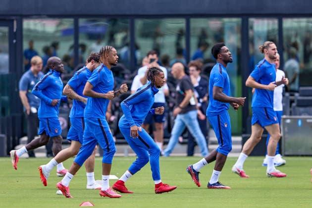 July 17, 2026, Fort Lauderdale, Florida, USA: Bradley Barcola 12(L) and Michael Olise 11(C) of France attend a France soccer team training session in preparation for a FIFA World Cup, WM, Weltmeisterschaft, Fussball 26 Bronze Final match between France and England. Soccer 2026: World Cup 26 - France Training.  - ZUMAa257 20260717_zsp_a257_001 Copyright: xChrisxArjoonx
