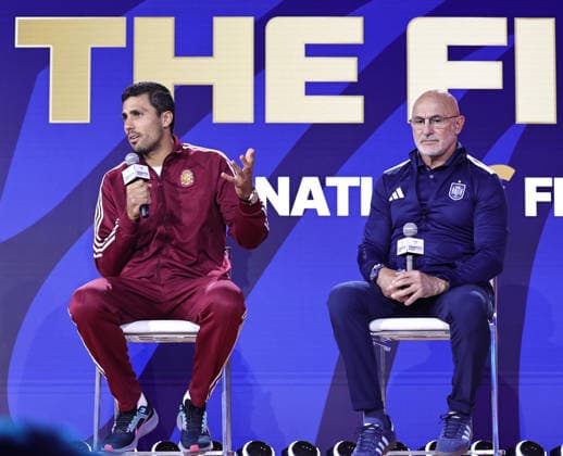 July 17, 2026, New York, New York, USA: Spain captain Rodri and head coach Luis de la Fuente during a special FIFA World Cup, WM, Weltmeisterschaft, Fussball Final press conference, PK, Pressekonferenz event at Fanatics Fest at the Jacob Javitz Center on Friday, July 17, 2026; New York, New York, USA. New York USA - ZUMAs325 20260717_zsp_s325_158 Copyright: xJessxStilesx