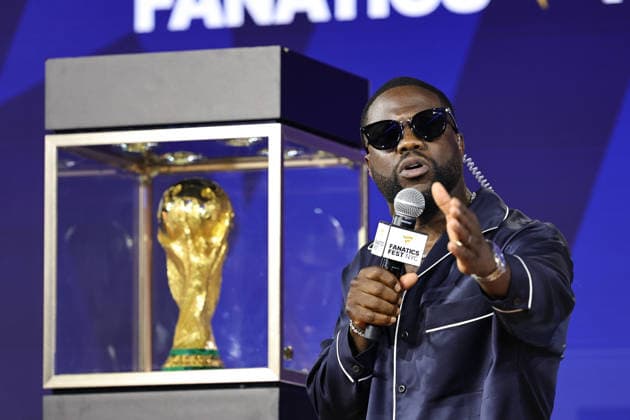 July 17, 2026, New York, New York, USA: Actor and comedian Kevin Hart during a special FIFA World Cup, WM, Weltmeisterschaft, Fussball Final press conference, PK, Pressekonferenz event at Fanatics Fest at the Jacob Javitz Center on Friday, July 17, 2026; New York, New York, USA. New York USA - ZUMAs325 20260717_zsp_s325_159 Copyright: xJessxStilesx