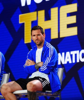 Spain v Argentina - FIFA World Cup, WM, Weltmeisterschaft, Fussball 2026 Final Press Conferences NEW YORK, UNITED STATES - JULY 17: Lionel Messi (C) of Argentina is seen during a press conference, PK, Pressekonferenz ahead of the FIFA World Cup 2026 Final match between Spain and Argentina at Fanatics Fest at Javits Center in New York, United States on July 17, 2026. Evrim Aydin Anadolu New York United States. Editorial use only. Please get in touch for any other usage.  Copyright: x2026xAnadoluxEvrimxAydinx