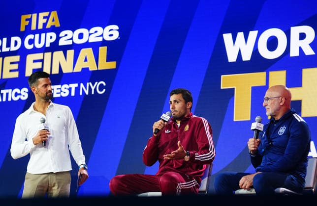 Spain v Argentina - FIFA World Cup, WM, Weltmeisterschaft, Fussball 2026 Final Press Conferences NEW YORK, UNITED STATES - JULY 17: Rodri (C) speaks next to the head coach Luis de la Fuente and Serbian tennis player Novak Djokovic (L) during a press conference, PK, Pressekonferenz ahead of the FIFA World Cup 2026 Final match between Spain and Argentina at Fanatics Fest at Javits Center in New York, United States on July 17, 2026. Evrim Aydin Anadolu New York United States. Editorial use only. Please get in touch for any other usage.  Copyright: x2026xAnadoluxEvrimxAydinx