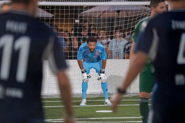 Vozinha (C) of Cape Verde prepares to make a save during a Soccer Legends event at the 2026 FIFA World Cup, WM, Weltmeisterschaft, Fussball Fan Fest at Rockefeller Center in New York, USA, 17 July 2026. Soccer Legends in New York !ACHTUNG: NUR REDAKTIONELLE NUTZUNG!  Copyright: xÁngelxColmenaresx AME363 20260718-55020926735_1
