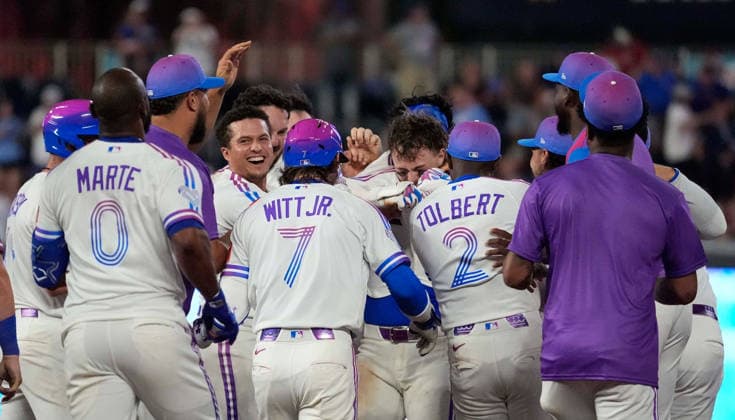 July 17, 2026: Kansas City Royals catcher Carter Jensen (22) gets moved by his team mates after the game winner against the Padres at Kauffman Stadium Kansas City, Missouri. CSM. Kansas City United States - ZUMAc04_ 20260717_zma_c04_187 Copyright: xJonxRobichaudx