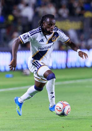 July 17, 2026, Carson, California, USA: Joseph Paintsil 28 of the LA Galaxy during their MLS, Fussball Herren, USA regular season match against the Los Angeles Football Club on Friday July 17, 2026 at the Dignity Health Sports Park Stadium in Carson, California. Galaxy lose to LAFC, 0-3. ARIANA RUIZ PI LA Galaxy Vs. LAFC  - ZUMAp124 20260717_zaa_p124_020 Copyright: xArianaxRuizx