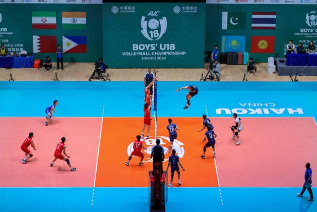 HAIKOU, CHINA - JULY 17: Players from Team China (in red) and Team Iran compete during the semifinal match of the 2026 Asian U18 Men s Volleyball Championship on July 17, 2026 in Haikou, Hainan Province of China. Team China lost to Team Iran 2-3 and failed to advance to the final.  Copyright: xChinaxNewsxServicex 111654891757