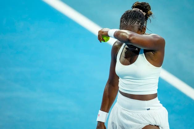 Vanda Pharmaceuticals Athens Open - Day 5 Alycia Parks of the United States plays during her quarterfinal match against fourth seed Maria Sakkari of Greece at the 2026 Vanda Pharmaceuticals Athens Open Women s tennis tournament at the Athens Olympic Tennis Centre in Athens, Greece. Athens Athens Greece  Copyright: xOwenxHammondx originalFilename:hammond-2026vand260717_npXIq.jpg