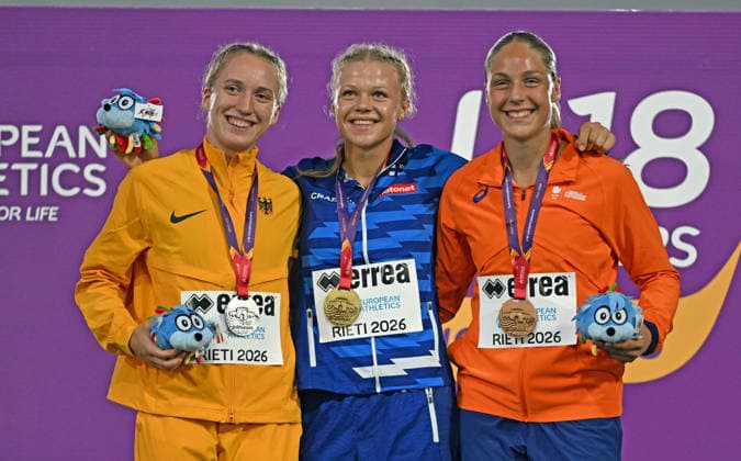 U18-Europameisterschaften Leichtathletik, Rieti Italien Siebenkampf U18: Siegerehrung 1 Alisa Launonen, Finland 6154 WU18L, NU18B 2 Svea Funck, Tyskland 6065 NU18B 3 Fleur Favre, Nederländerna 5822 NU18B *** U18 European Athletics Championships, Rieti, Italy – U18 Heptathlon Medal Ceremony: 1. Alisa Launonen, Finland 6154 WU18L, NU18B 2 Svea Funck, Germany 6,065 NU18B 3 Fleur Favre, Netherlands 5,822 NU18B Copyright: xBEAUTIFULxSPORTS DecaxText&Bildx