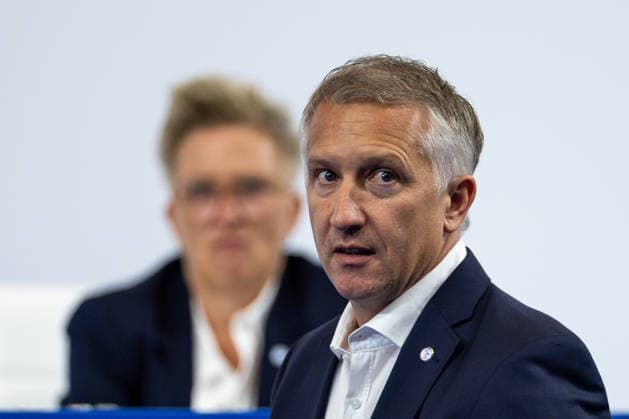 18.07.2026, Mitgliederversammlung 2026 des FC Schalke 04 in der Veltins Arena. Sportvorstand Frank Baumann (FC Schalke 04). Gelsenkirchen Veltins Arena NRW Deutschland xRHR-FOTO DEx *** July 18, 2026, FC Schalke 04 2026 General Meeting at the Veltins Arena; Sports Director Frank Baumann; FC Schalke 04; Gelsenkirchen; Veltins Arena; North Rhine-Westphalia; Germany; xRHR; PHOTO: DEx Copyright: DennisxEwert RHR-FOTOx RHR-FOTO DE