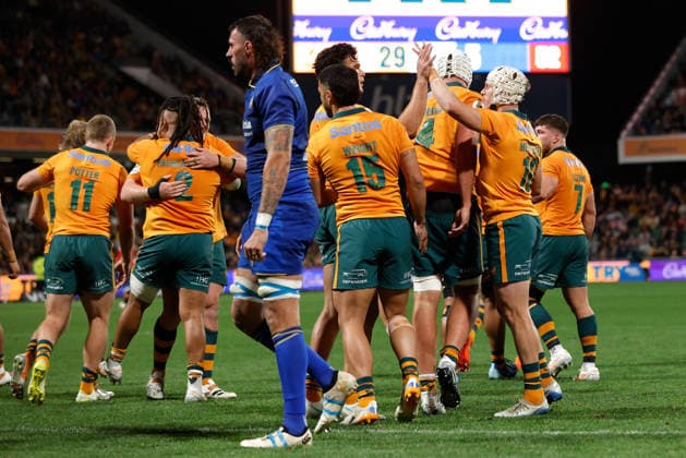RUGBY AUSTRALIA ITALY, The Wallabies celebrate a try by Brandon Paenga-Amosa during the Nations Championship Round 3 match between the Australian Wallabies and the Italian Azzurri at HBF Park in Perth, Saturday, July 18, 2026. ( NO ARCHIVING, EDITORIAL USE ONLY PERTH WESTERN AUSTRALIA AUSTRALIA  Copyright: xRICHARDxWAINWRIGHTx 20260718115636527894