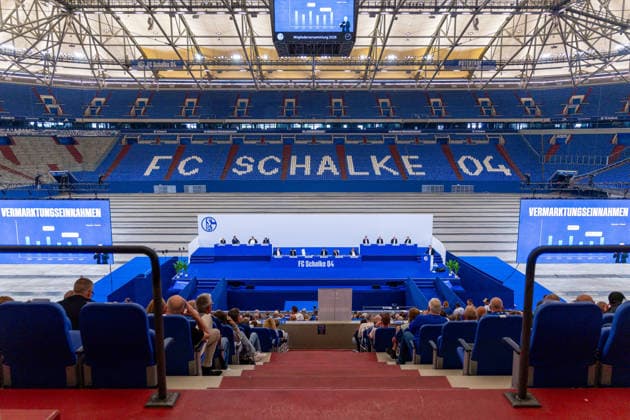 18.07.2026, Mitgliederversammlung 2026 des FC Schalke 04 in der Veltins Arena. Blick in den Innraum der Veltins Arena. Gelsenkirchen Veltins Arena NRW Deutschland xRHR-FOTO DEx *** July 18, 2026, FC Schalke 04 s 2026 General Meeting at the Veltins Arena; a view inside the Veltins Arena in Gelsenkirchen, Veltins Arena, North Rhine-Westphalia, Germany xRHR PHOTO DEx Copyright: DennisxEwert RHR-FOTOx RHR-FOTO DE