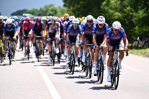 Tour de France 2026 Stage 14 LE MARKSTEIN, FRANCE - JULY 18 : Dillier Silvan (SUI) of Alpecin Premier Tech leading the peloton during stage 14 of the 113rd edition of Tour de France an UCI World Tour 2.UWT cycling road race stage for Men Elite of 155 km with start in Mulhouse and finish in Le Markstein on July 18, 2026 in Le Markstein, France, 18 07 2026 ( Motordriver Kurt Vandenborre - Le Markstein France  Copyright: xGvgx