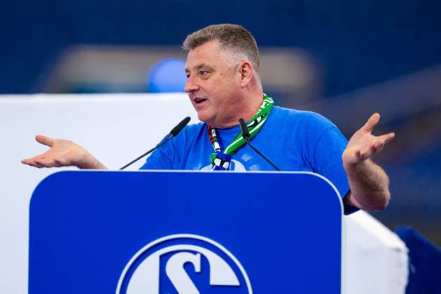18.07.2026, Mitgliederversammlung 2026 des FC Schalke 04 in der Veltins Arena. Mitglieder haben die Möglichkeit einer Wortmeldung. Gelsenkirchen Veltins Arena NRW Deutschland xRHR-FOTO DEx *** July 18, 2026, FC Schalke 04 s 2026 General Meeting at the Veltins Arena. Members have the opportunity to speak. Gelsenkirchen, Veltins Arena, North Rhine-Westphalia, Germany, xRHR. PHOTO: DEx Copyright: DennisxEwert RHR-FOTOx RHR-FOTO DE