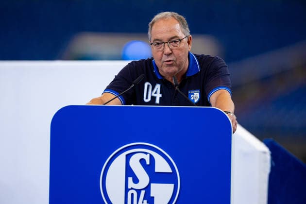 18.07.2026, Mitgliederversammlung 2026 des FC Schalke 04 in der Veltins Arena. Mitglieder haben die Möglichkeit einer Wortmeldung. Gelsenkirchen Veltins Arena NRW Deutschland xRHR-FOTO DEx *** July 18, 2026, FC Schalke 04 s 2026 General Meeting at the Veltins Arena. Members have the opportunity to speak. Gelsenkirchen, Veltins Arena, North Rhine-Westphalia, Germany, xRHR. PHOTO: DEx Copyright: DennisxEwert RHR-FOTOx RHR-FOTO DE