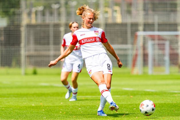 Testspiel: VfB Stuttgart vs. 1. FSV Mainz 05; 18.07.2026 Stuttgart, GERMANY - 18. July 2027: Maximiliane Rall (VfB Stuttgart, 8) während dem Testspiel zwischen dem VfB Stuttgart und dem 1. FSV Mainz 05 auf dem Sportgelände des Clubzentrum des VfB Stuttgart. *** Friendly Match: VfB Stuttgart vs. 1. FSV Mainz 05, July 18, 2026, Stuttgart, GERMANY July 18, 2027 Maximiliane Rall VfB Stuttgart, 8 during the friendly match between VfB Stuttgart and 1 FSV Mainz 05 at the sports complex of the VfB Stuttgart Club Center Copyright: xBEAUTIFULxSPORTS Steinx