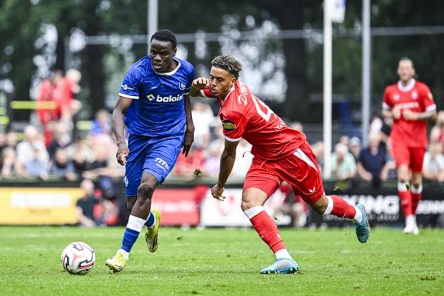 Gent s Hyllarion Goore and Twente s Daouda Weidmann pictured in action during a friendly game between KAA Gent and Dutch FC Twente, at the summer training camp of Belgian first division soccer team KAA Gent in De Lutte, Losser, the Netherlands on Saturday 18 July 2026, to prepare for the upcoming 2026-2027 season. TOM GOYVAERTS TomxGoyvaerts  x181411607x