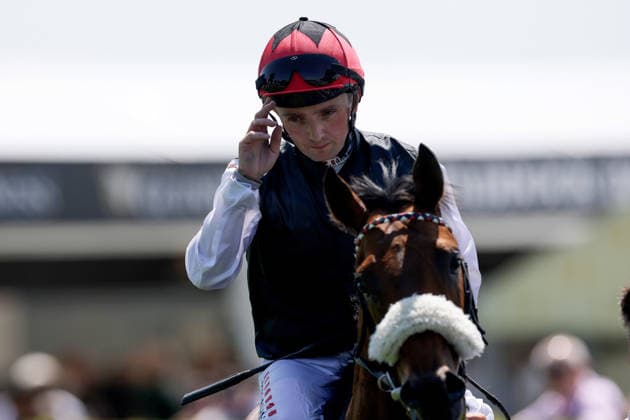 REPRO FREE *PRESS RELEASE NO REPRODUCTION FEE* EDITORIAL USE ONLY Curragh Racing Juddmonte Irish Oaks Weekend, Curragh Racecourse, Kildare 18 7 2026 Juddmonte Lead Artist Irish European Breeders Fund Chris Hayes onboard Porto Vecchio celebrates winning Chris Hayes onboard Porto Vecchio celebrates winning 18 7 2026  Copyright: xLaszloxGeczox LG_18-07-2026_028674