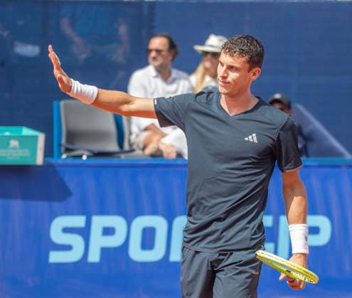 July 18, 2026, Gstaad, Bern, Switzerland: Gstaad Switzerland, 07 18 2026: JUAN MANUEL CERUNDOLO of Argentina made an apologetic gesture during semi-finals of EFG Swiss Open Gstaad ATP, Tennis Herren 250,Tennis Herren 250, which is known as the Swiss Gstaad Open and took place at Roy Emerson Arena in Gstaad, which is located in the famous ski resort of Gstaad and which is located in the Bernese Oberland..RAPHAEL COLLIGNON won 1-7; 7-6; 7-5. Gstaad Switzerland - ZUMAd206 20260718_zip_d206_001 Copyright: xEricxDubostx