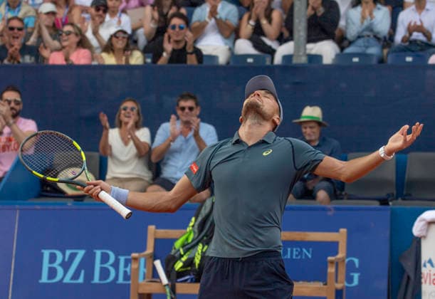 July 18, 2026, Gstaad, Bern, Switzerland: Gstaad Switzerland, 07 18 2026: RAPHAEL COLLIGNON of Belgium celebrates and the community, and thanks the public for the victory during semi-finals of EFG Swiss Open Gstaad ATP, Tennis Herren 250,Tennis Herren 250, which is known as the Swiss Gstaad Open and took place at Roy Emerson Arena in Gstaad, which is located in the famous ski resort of Gstaad and which is located in the Bernese Oberland..RAPHAEL COLLIGNON won 1-7; 7-6; 7-5. Tennis 2026: Swiss Open  - ZUMAd206 20260718_zip_d206_030 Copyright: xEricxDubostx