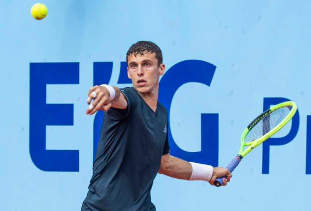 July 18, 2026, Gstaad, Bern, Switzerland: Gstaad Switzerland, 07 18 2026: JUAN MANUEL CERUNDOLO of Argentina is in action during semi-finals of EFG Swiss Open Gstaad ATP, Tennis Herren 250,Tennis Herren 250, which is known as the Swiss Gstaad Open and took place at Roy Emerson Arena in Gstaad, which is located in the famous ski resort of Gstaad and which is located in the Bernese Oberland..RAPHAEL COLLIGNON won 1-7; 7-6; 7-5. Gstaad Switzerland - ZUMAd206 20260718_zip_d206_004 Copyright: xEricxDubostx