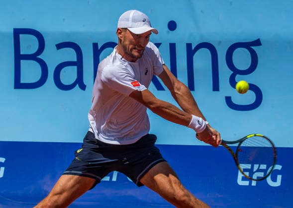 Sport Bilder des Tages July 18, 2026, Gstaad, Bern, Switzerland: Gstaad Switzerland, 07 18 2026: RAPHAEL COLLIGNON of Belgium is in action during semi-finals of EFG Swiss Open Gstaad ATP, Tennis Herren 250,Tennis Herren 250, which is known as the Swiss Gstaad Open and took place at Roy Emerson Arena in Gstaad, which is located in the famous ski resort of Gstaad and which is located in the Bernese Oberland..RAPHAEL COLLIGNON won 1-7; 7-6; 7-5. Gstaad Switzerland - ZUMAd206 20260718_zip_d206_025 Copyright: xEricxDubostx