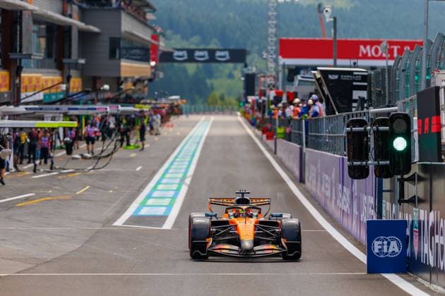 Oscar Piastri (McLaren Mastercard F1 Team, 81) mit seinem Auto an der Boxenausfahrt, Grosser Preis von Belgien, Motorsport, Formel 1, Saison 2026, 18.07.2026 Grosser Preis von Belgien, Motorsport, Formel 1, Saison 2026, 18.07.2026 Spa Franchorchamps *** Oscar Piastri of the McLaren Mastercard F1 Team, No. 81, with his car at the pit exit, Belgian Grand Prix, Motorsports, Formula 1, 2026 Season, July 18, 2026 Belgian Grand Prix, Motorsports, Formula 1, 2026 Season, July 18, 2026 Spa-Francorchamps Copyright: xEibner-Pressefoto AlexanderxNeisx EP_ANS