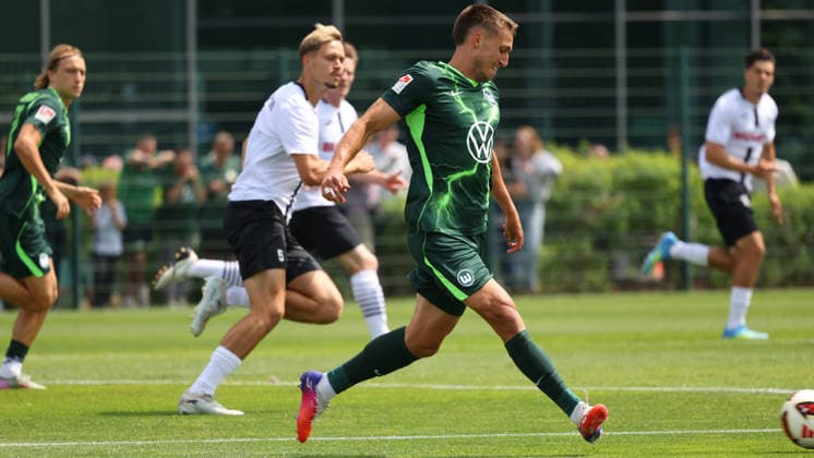 VfL vs Verl, Testspiel Wolfsburg, 18.07.2026, Fußball, Herren, Saison 2026 2027, 2. BL, VfL Wolfsburg vs SC Verl, Testspiel, Kilian Fischer (VfL Wolfsburg) Niedersachsen Deutschland *** VfL vs. Verl, Friendly Match, Wolfsburg, July 18, 2026, Soccer, Men s, 2026–2027 Season, 2. Bundesliga, VfL Wolfsburg vs. SC Verl, Friendly Match, Kilian Fischer, VfL Wolfsburg, Lower Saxony, Germany